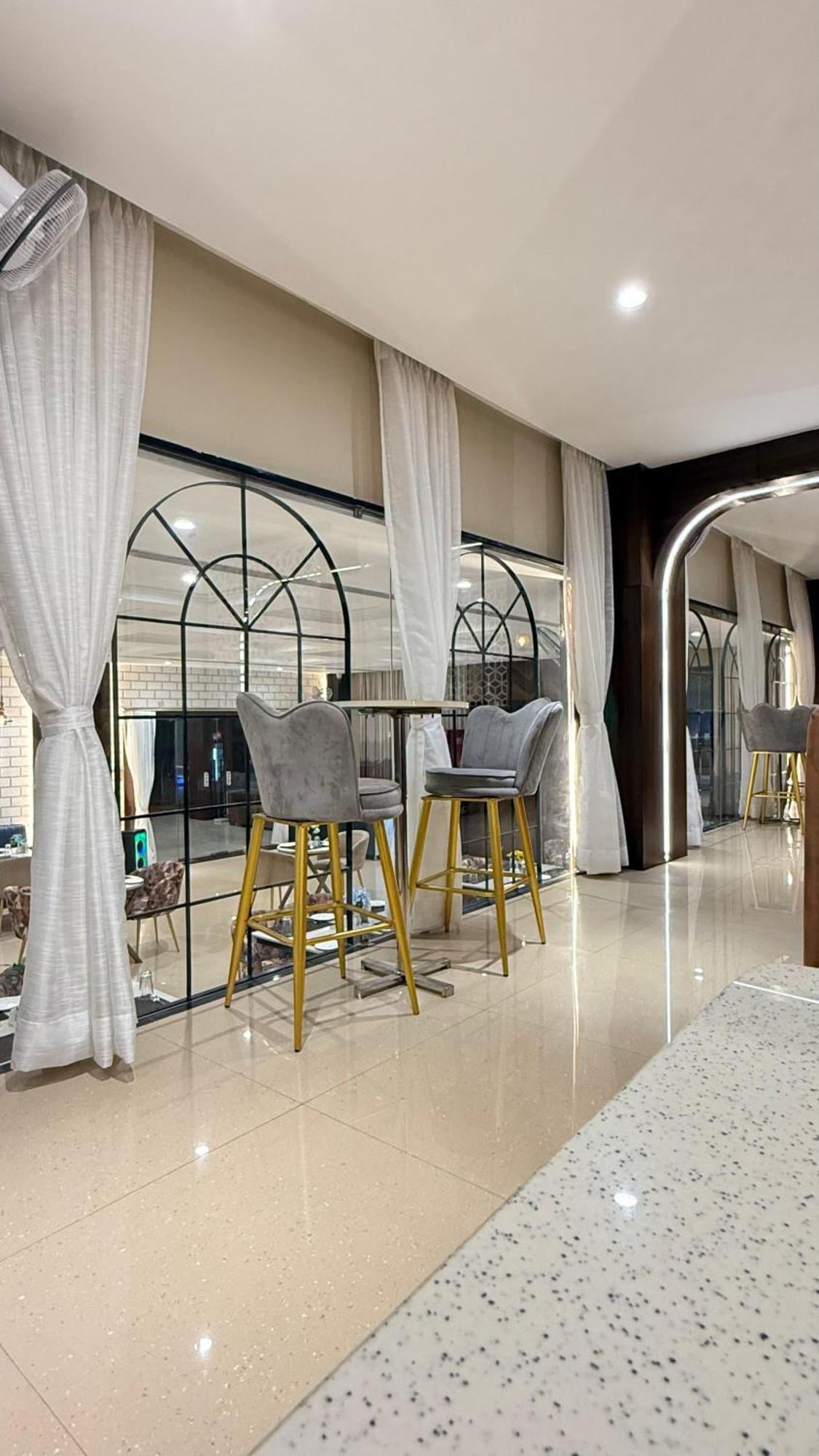 Hotel Emperor Paradise Bilāspur Exteriér fotografie